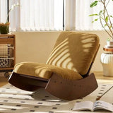 Fauteuil à bascule design contemporain jaune, moderne et élégant, avec structure en bois et coussin rembourré pour le confort.