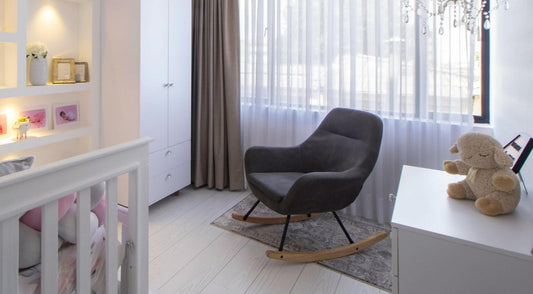 Fauteuil à bascule allaitement