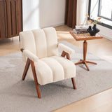 Fauteuil en tissu bouclette et bois