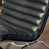 Fauteuil lounge en cuir noir